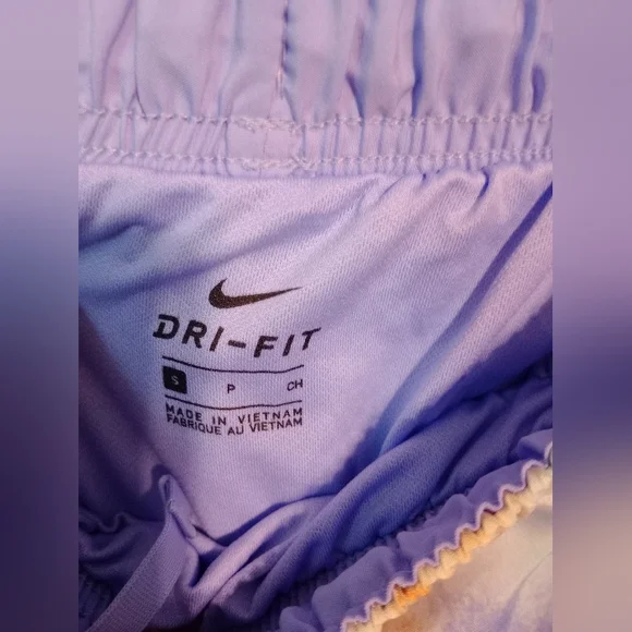 Size S Nike Dri-Fit shorts - Picture 2 of 7